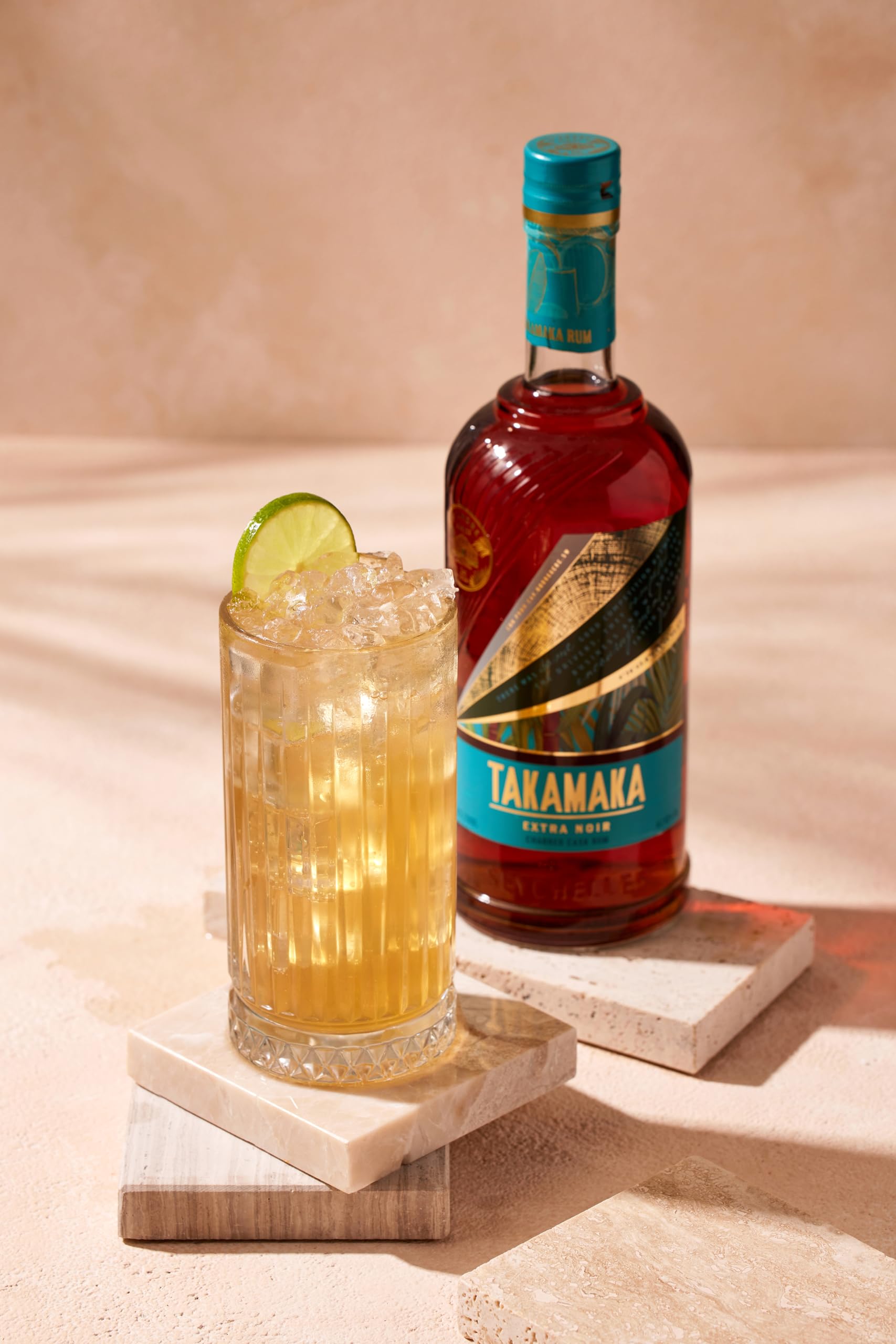 Takamaka St André Extra Noir Rum Corposo 700ml