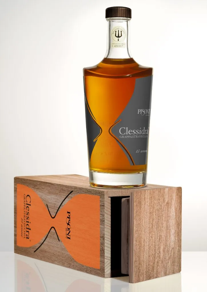 F.lli Pisoni Grappe Barricate Clessidra 15 grappa riserva