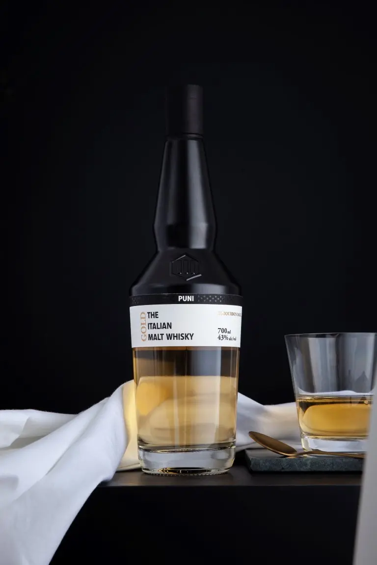 Puni Core Range Gold single malt whisky italiano